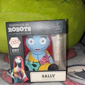 Robots Sally from nightmare before Christmas